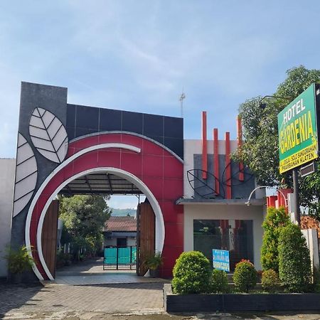 Oyo 90831 Hotel Gardenia Prambanan Jogjacarta Exterior foto